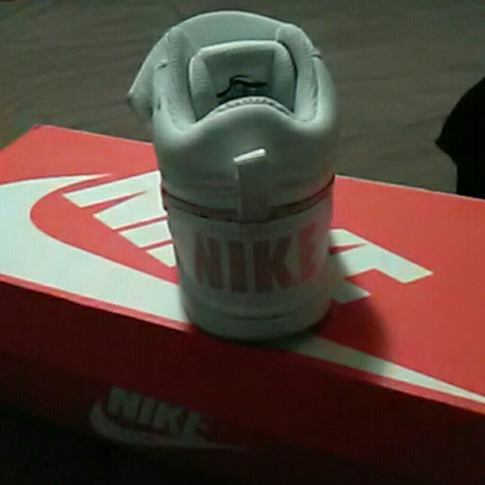 Shoes - Picture 3 of 3